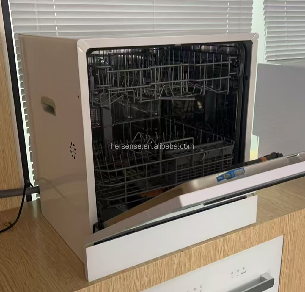 Strakke wit-zwarte vaatwasser, - Kitchen Appliances In White recensie en prijs